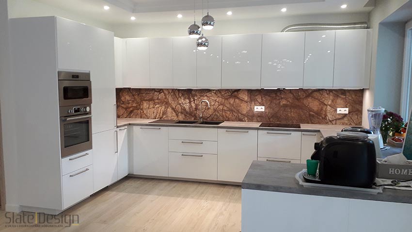 homokko kofurner konyhaburkolas